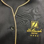 odziez hotelowa-uniform-haft-logo-wyszywanie